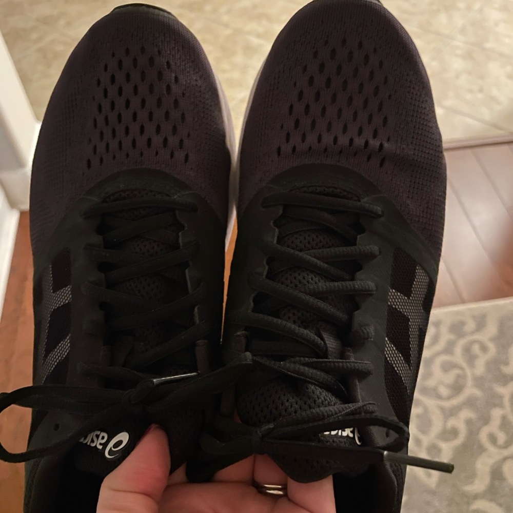 ASICS Men’s sneaker